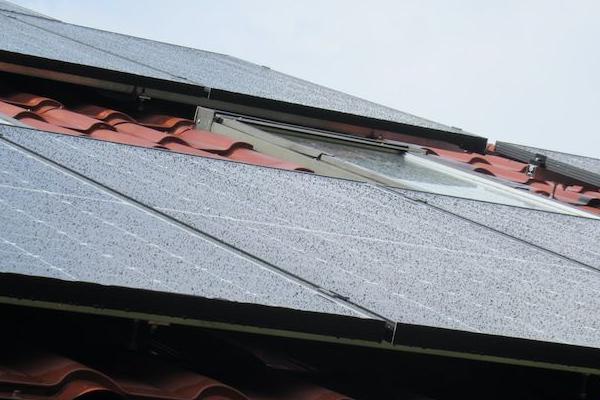Panele fotowoltaiczne na dachu skośnym 49